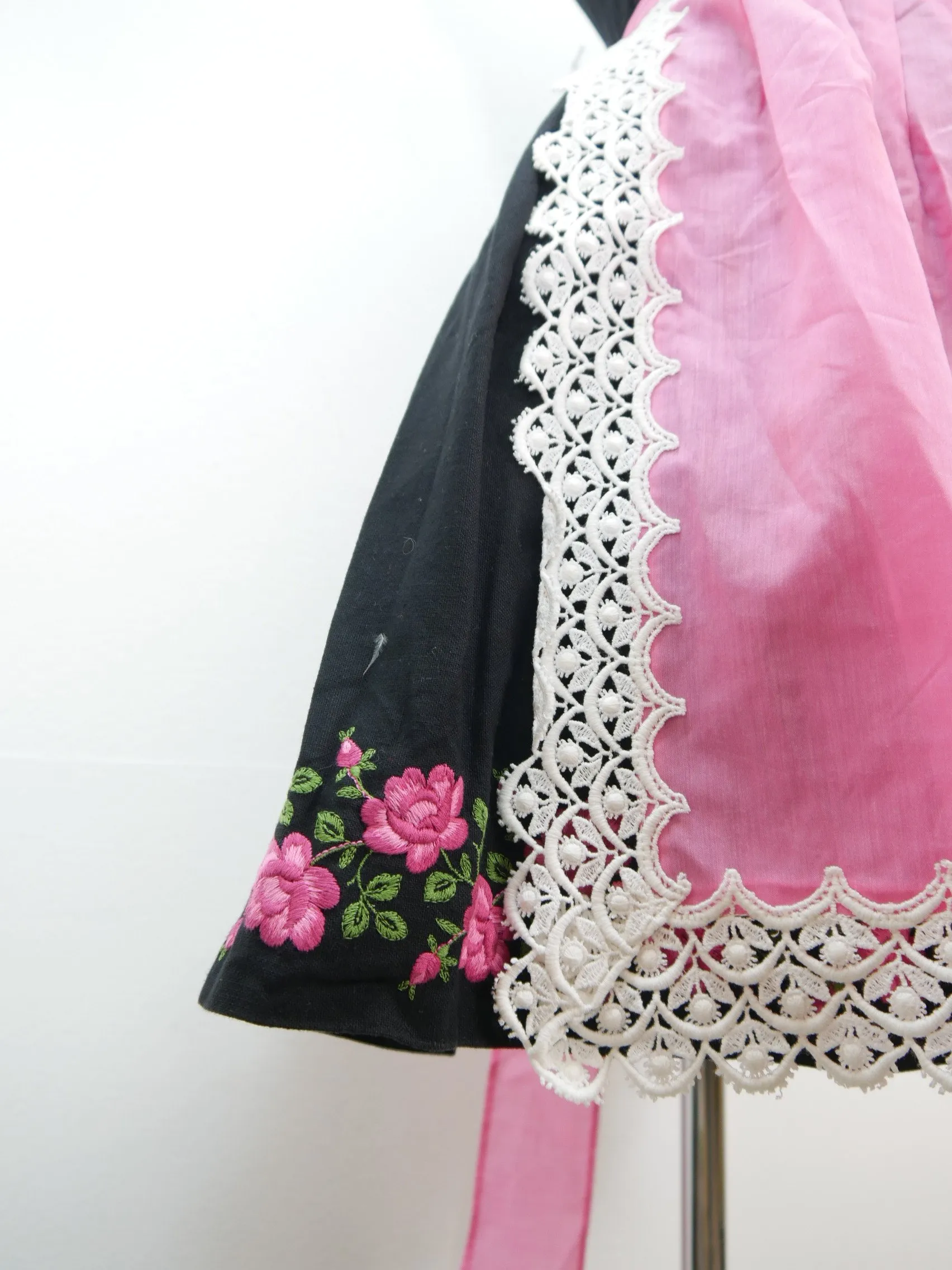 Großartig 60er Jahre mit Balkonett süßes Vintage Dirndl mit Schürze Gr.34