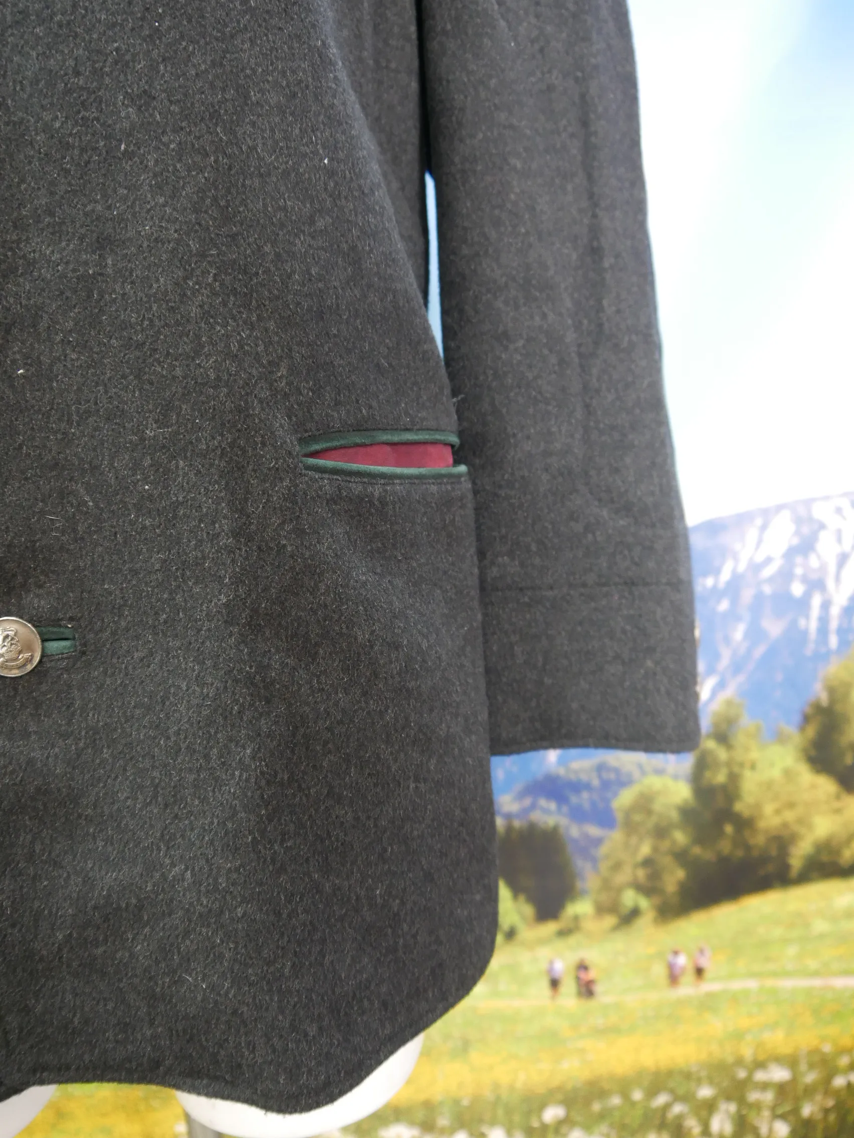Grödner Loden schwarzer Janker mit Wappenknöpfe fesche Trachtenjacke Jacke Gr.48