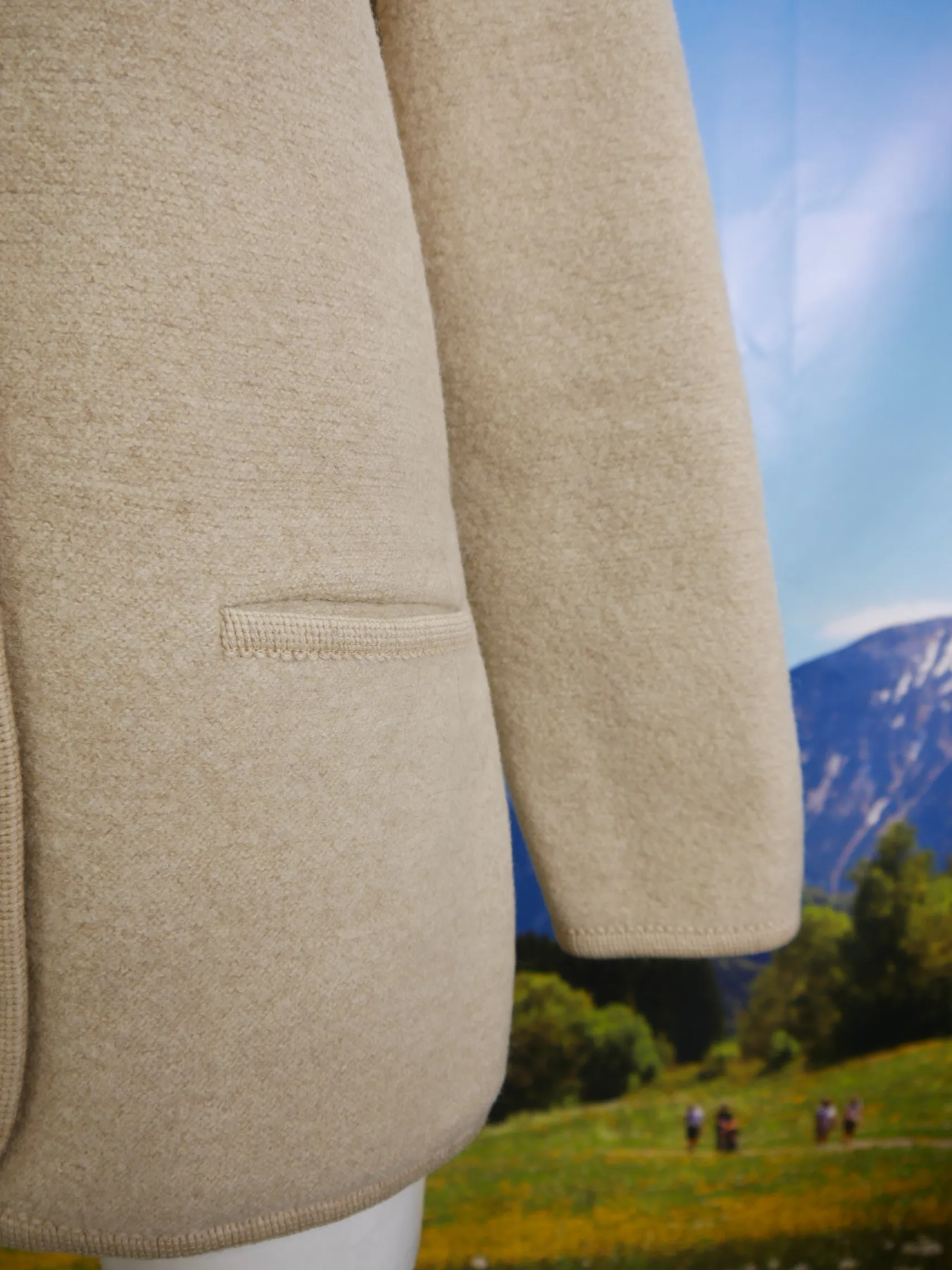 Kitz Pichler neuwertig beiger Walker mit Münzknöpfe Trachtenjacke Jacke Gr.40