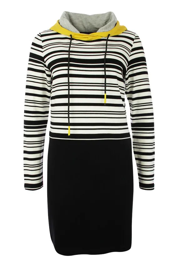 Kleid mit Kapuze