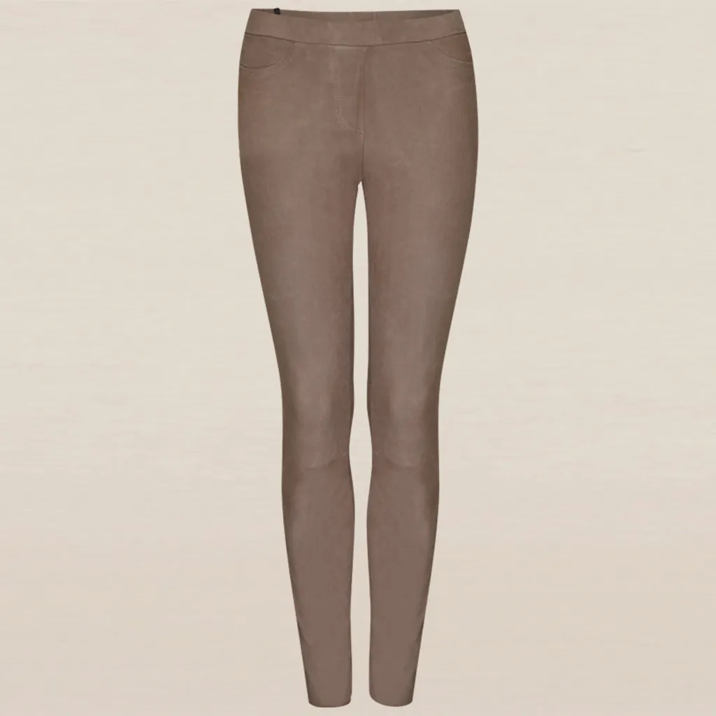 Lena Stretch Lederleggings. Taupe Velours. - AYASSE