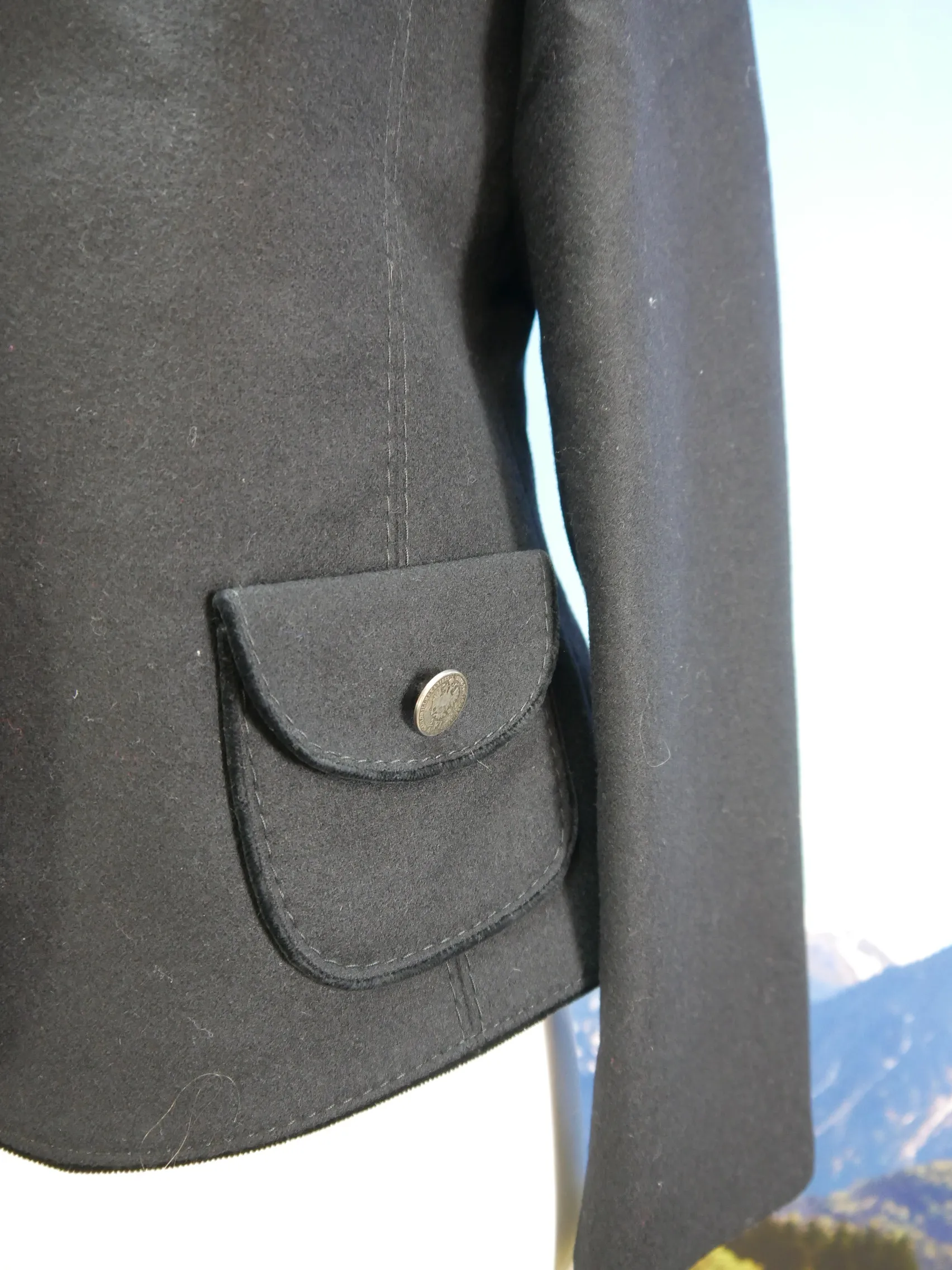 Lodenfrey schwarze Spencerjacke Wienernaht wunderschöne Trachtenjacke Gr.40