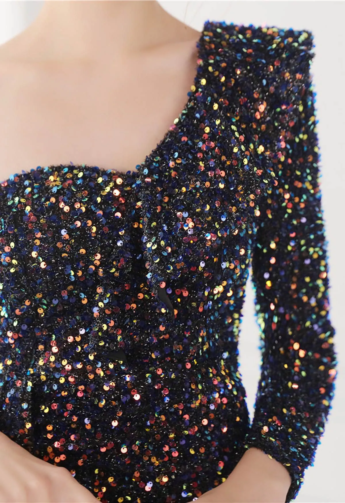 One-Shoulder-Maxikleid mit Pailletten, Rüschen und Schlitz in Schwarz